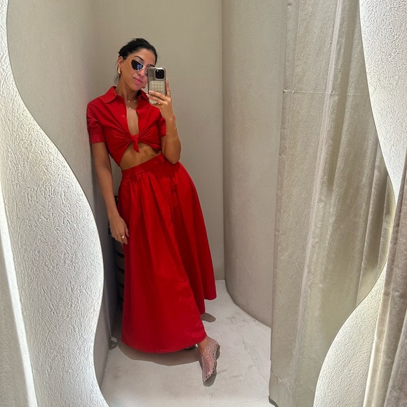 Meet your Posher, Simran - Picture 1 of 2